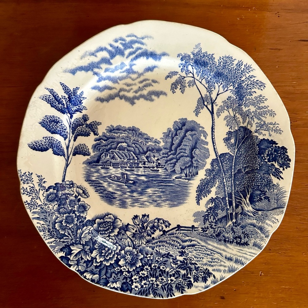 Vintage Pountney & Co The Thames at Pangbourne Blue White Plate 10 3/8 diameter